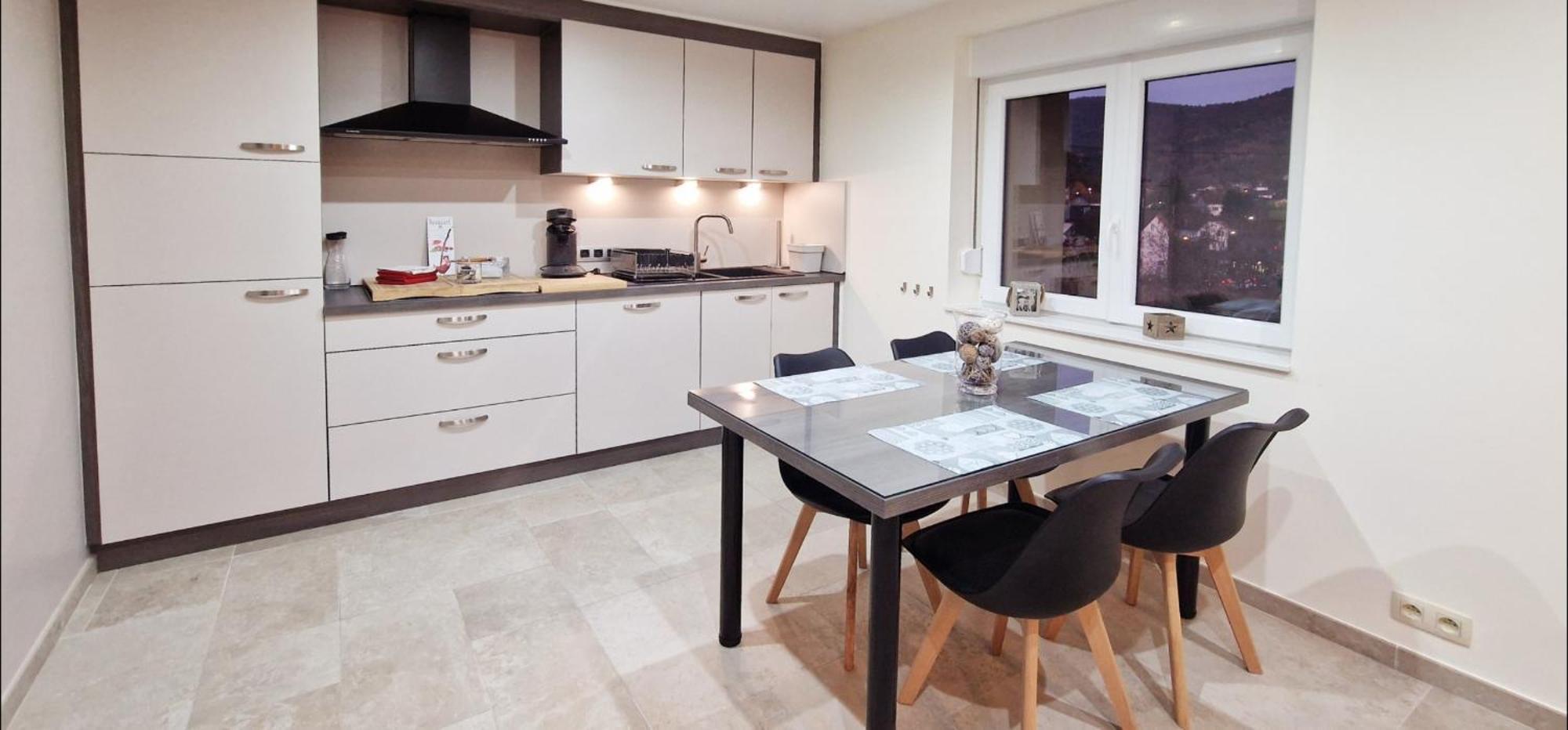 Moderne Et Calme Avec Local Separe Pour Skis Et Velos Holiday home *